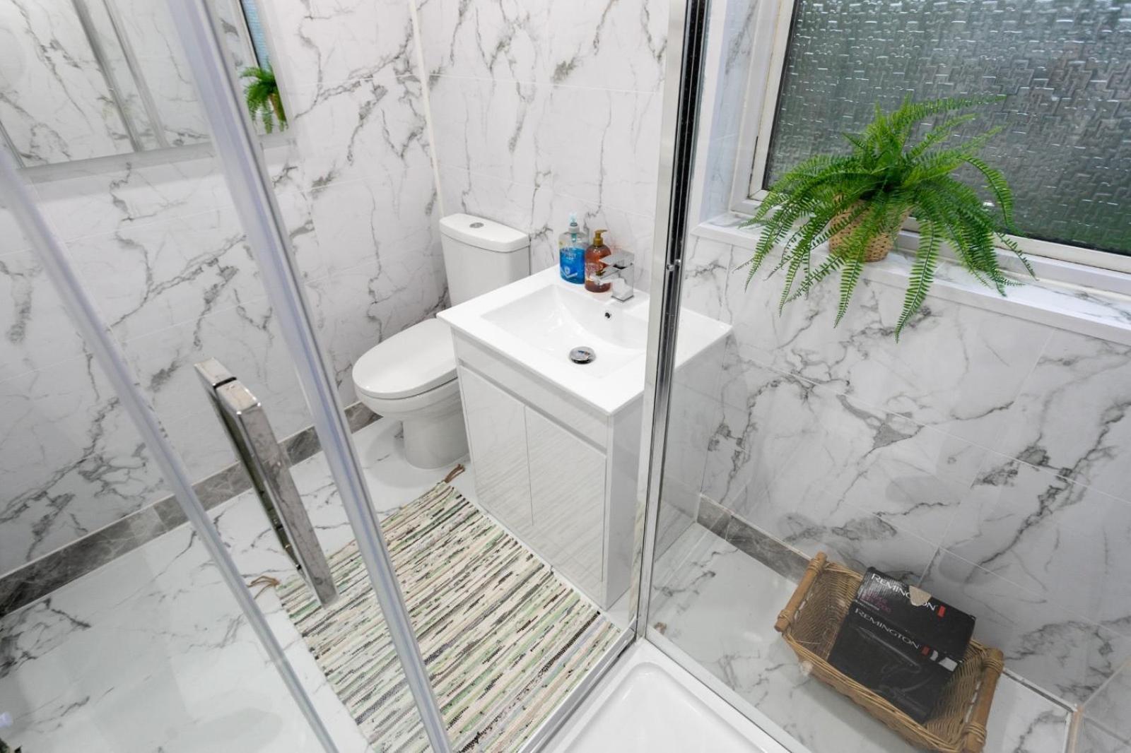 Cozyhome-3Br-5Guest#Netflix#Parking#Garden Nottingham Eksteriør bilde